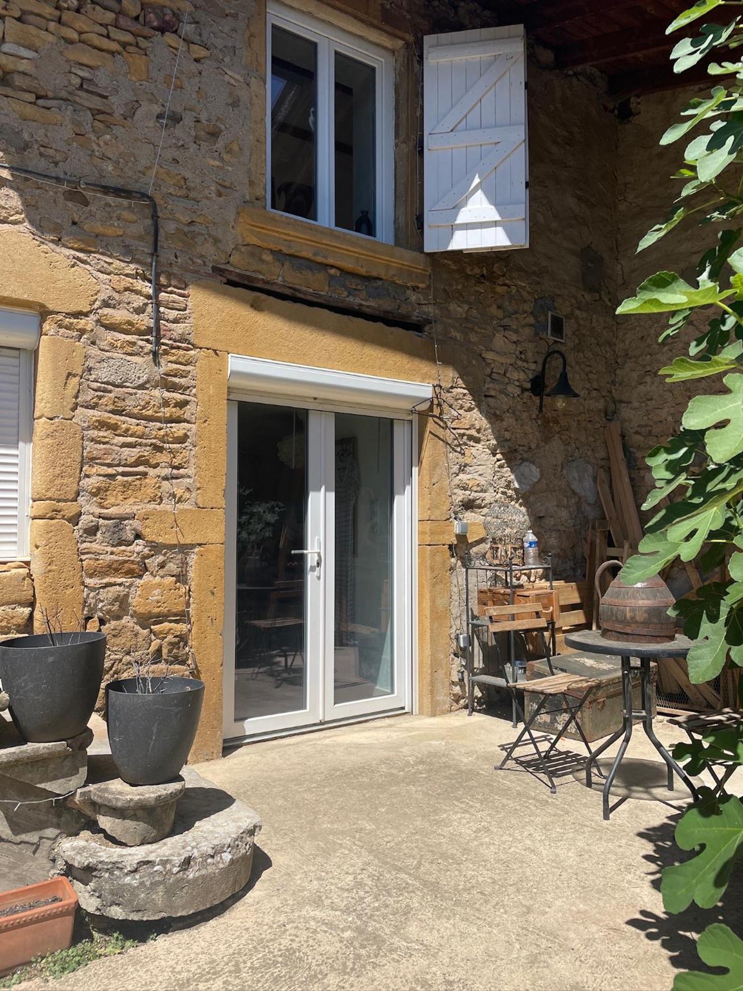 Petit Studio Aux Portes Du Beaujolais Saint-Germain-Nuelles エクステリア 写真